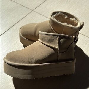 Women's Tan Platform Ankle Boots UGG